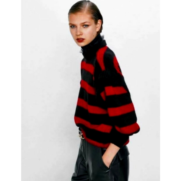 🎉 ZARA Stripped Sweater - Picture 1 of 6